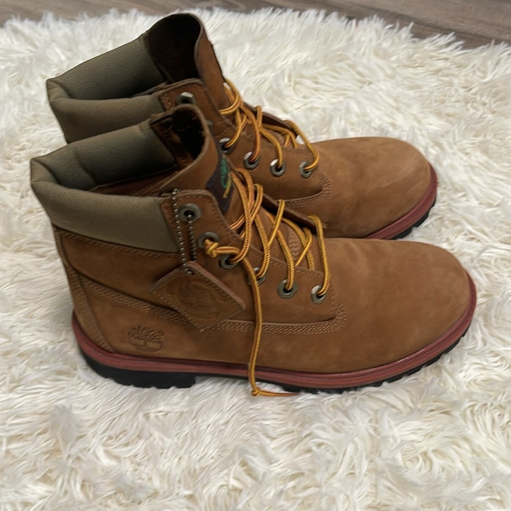Timberland Colab Jimmy Jazz Sesame Chicken 6 Inch Boot, Boys Size: 6